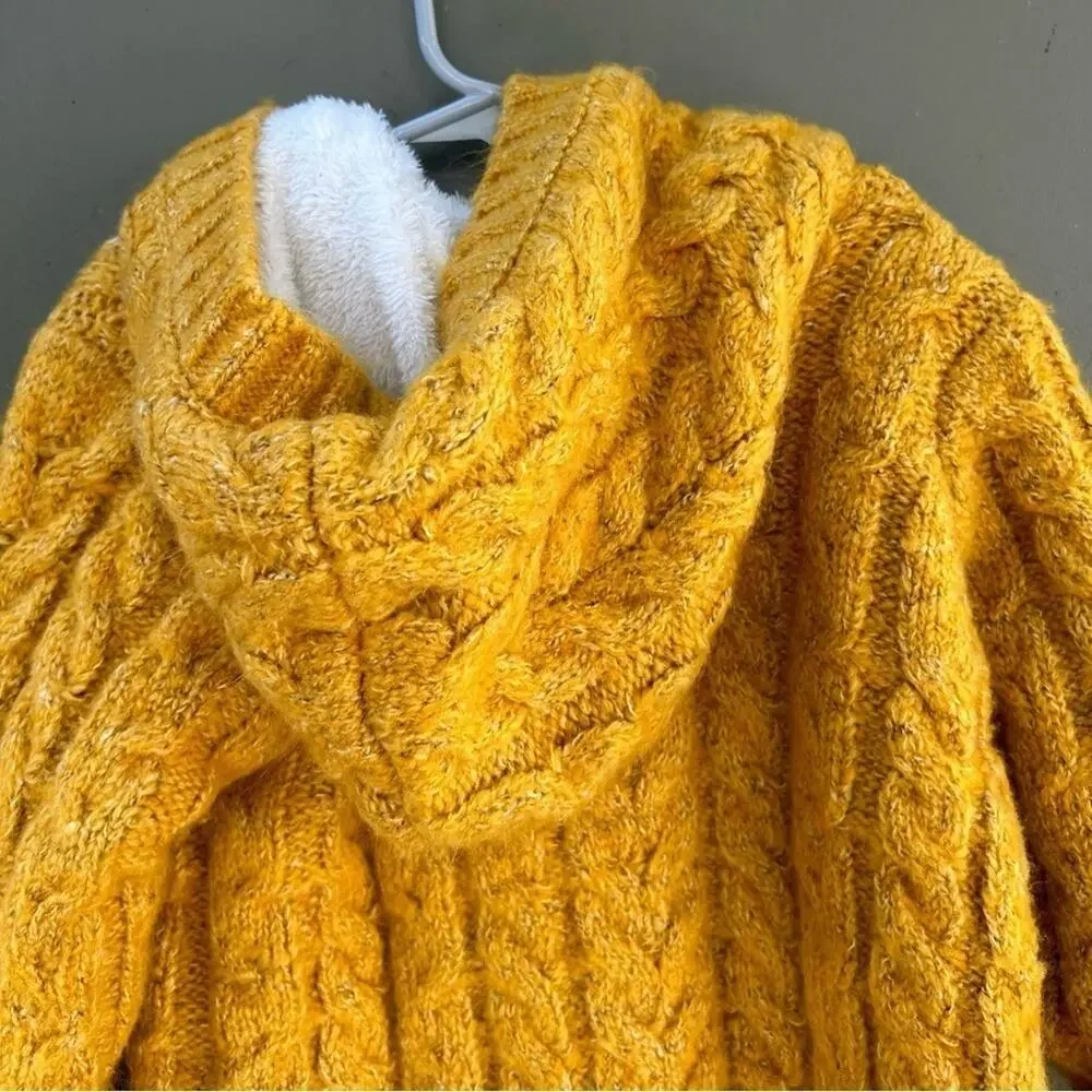 Boboli Kid’s Yellow Cable Knit Button Down Hoodie, Faux Fur Lining Size 8yrs NWT